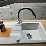 公寓 Bory Apartman, Zart Udvari Parkolas, Met Arena 2,5 Km