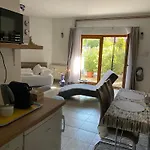 Bory Apartman, Zart Udvari Parkolas, Met Arena 2,5 Km *