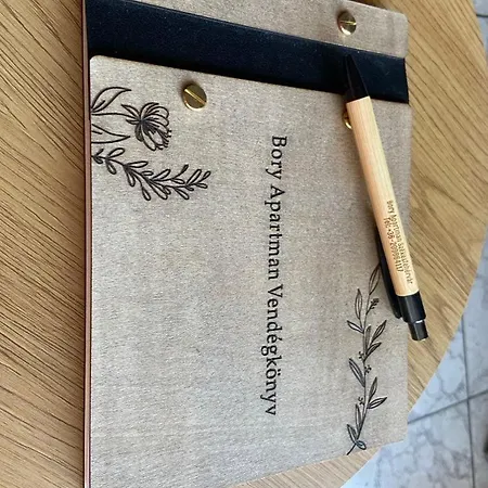 Apartamento Bory Apartman, Zárt Udvari Parkolás, Met Aréna 2,5 Km Székesfehérvár